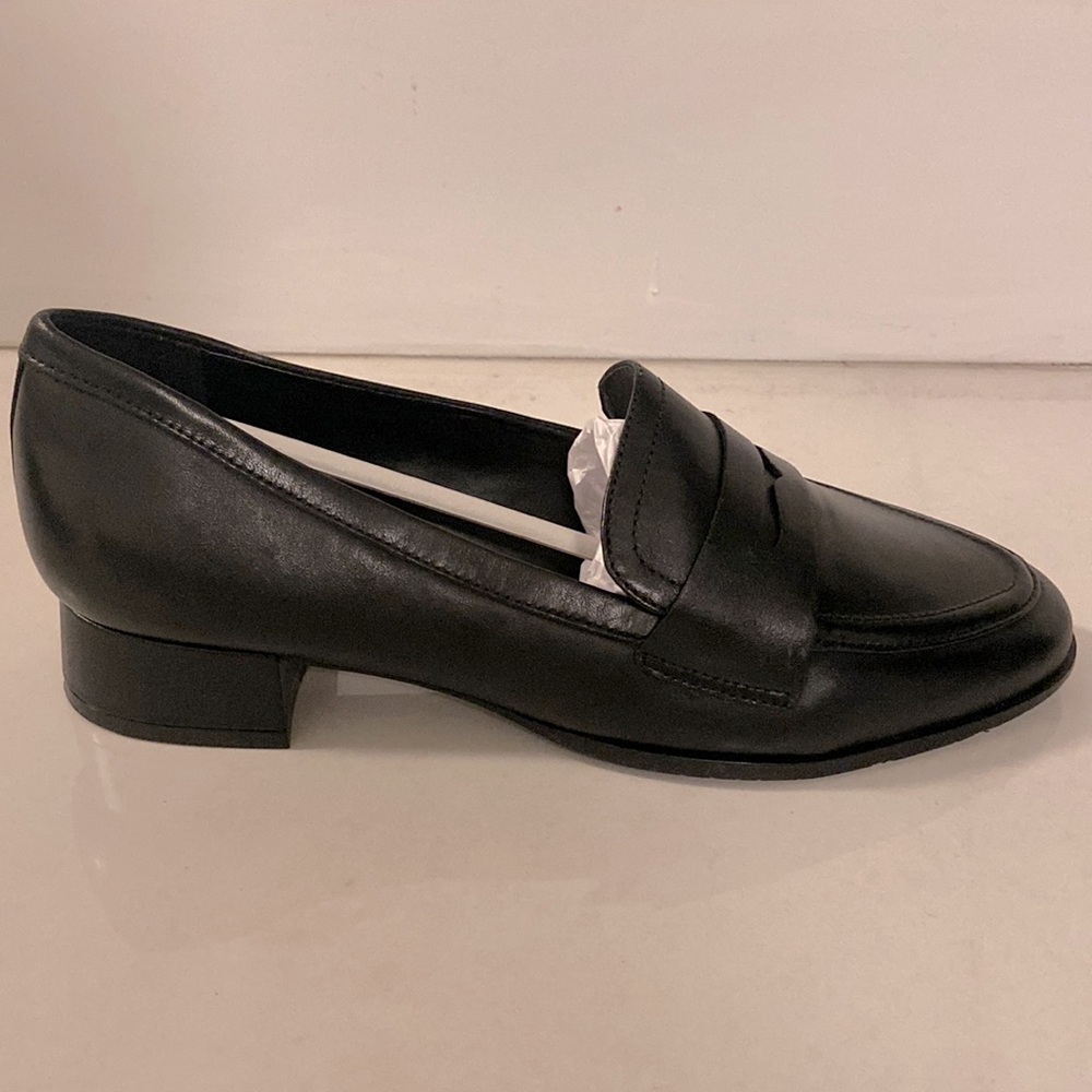 BRAND NEW IN BOX Loafers